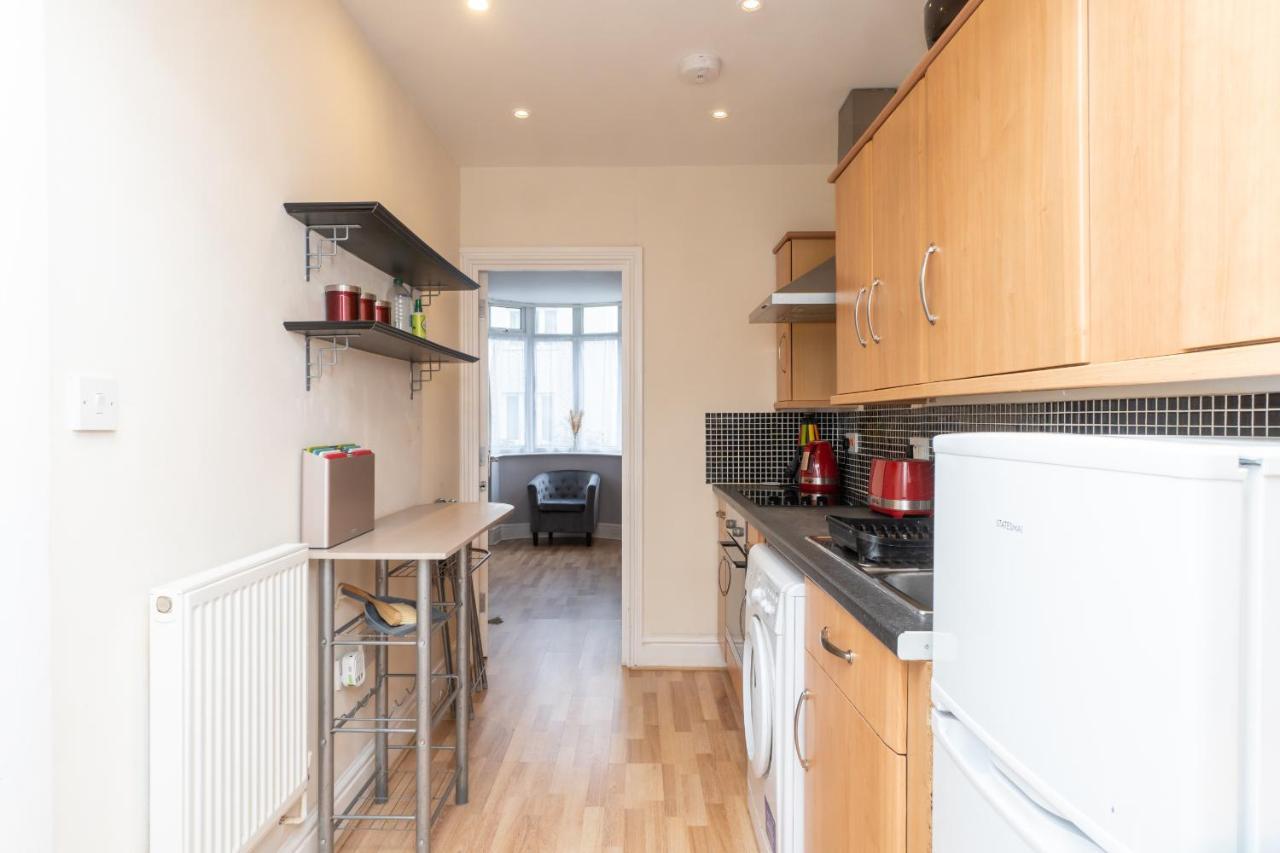 Spacious 2 Bed Southville Flat Near Harbourside Μπρίστολ Εξωτερικό φωτογραφία